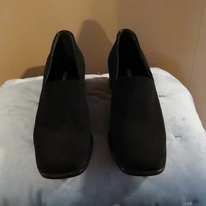 Donald J Pliner Fabric Shoes